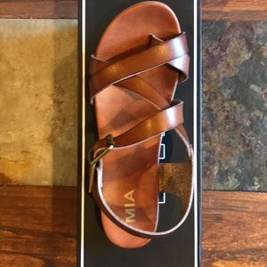 mia petrina sandal